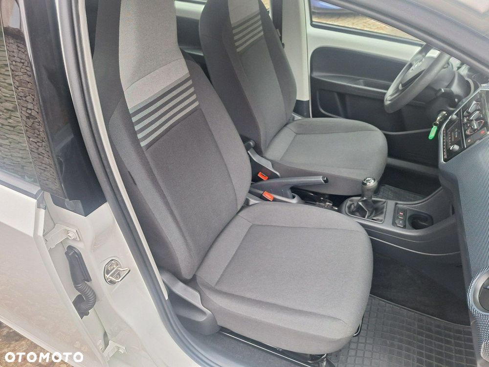 Volkswagen up! 1.0 White Style - 16