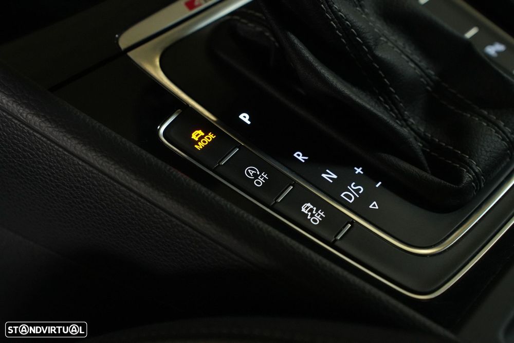 VW Golf 2.0 TSI R DSG - 29