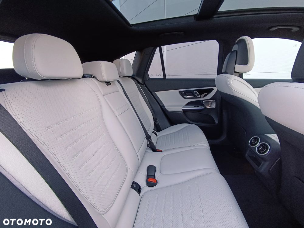 Mercedes-Benz GLC - 6