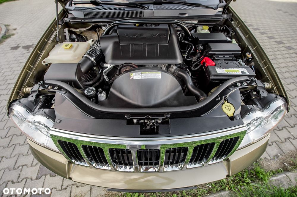 Jeep Grand Cherokee 4.7 4x4 Limited - 35