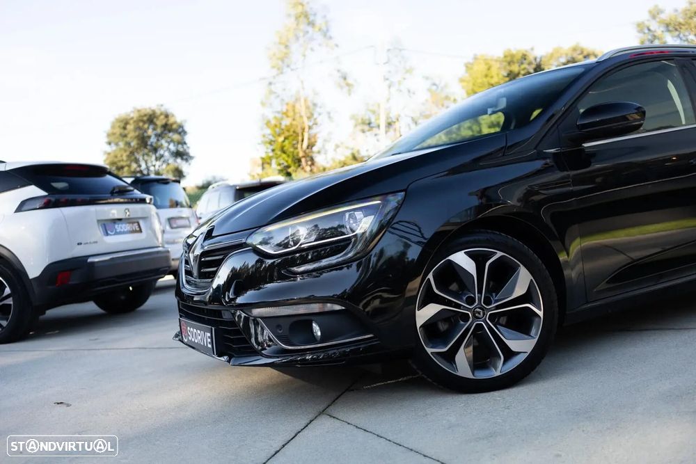 Renault Mégane Sport Tourer - 11