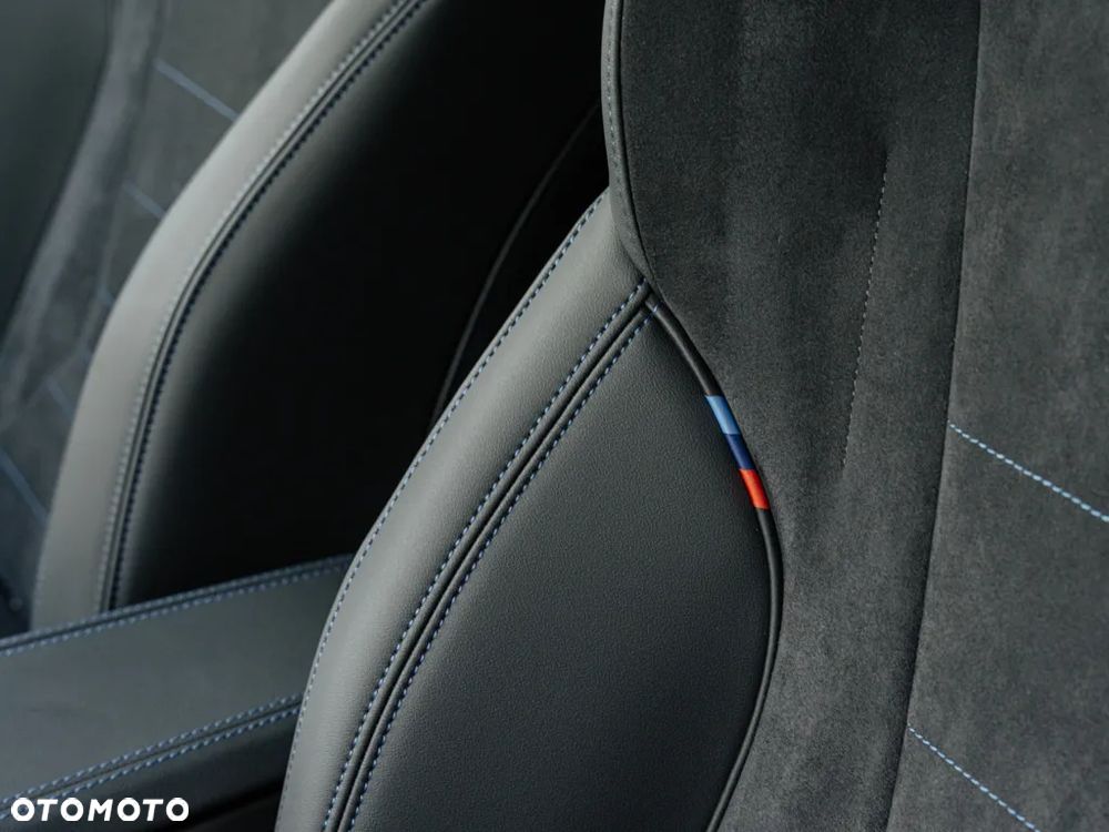 BMW X1 sDrive18i - 12