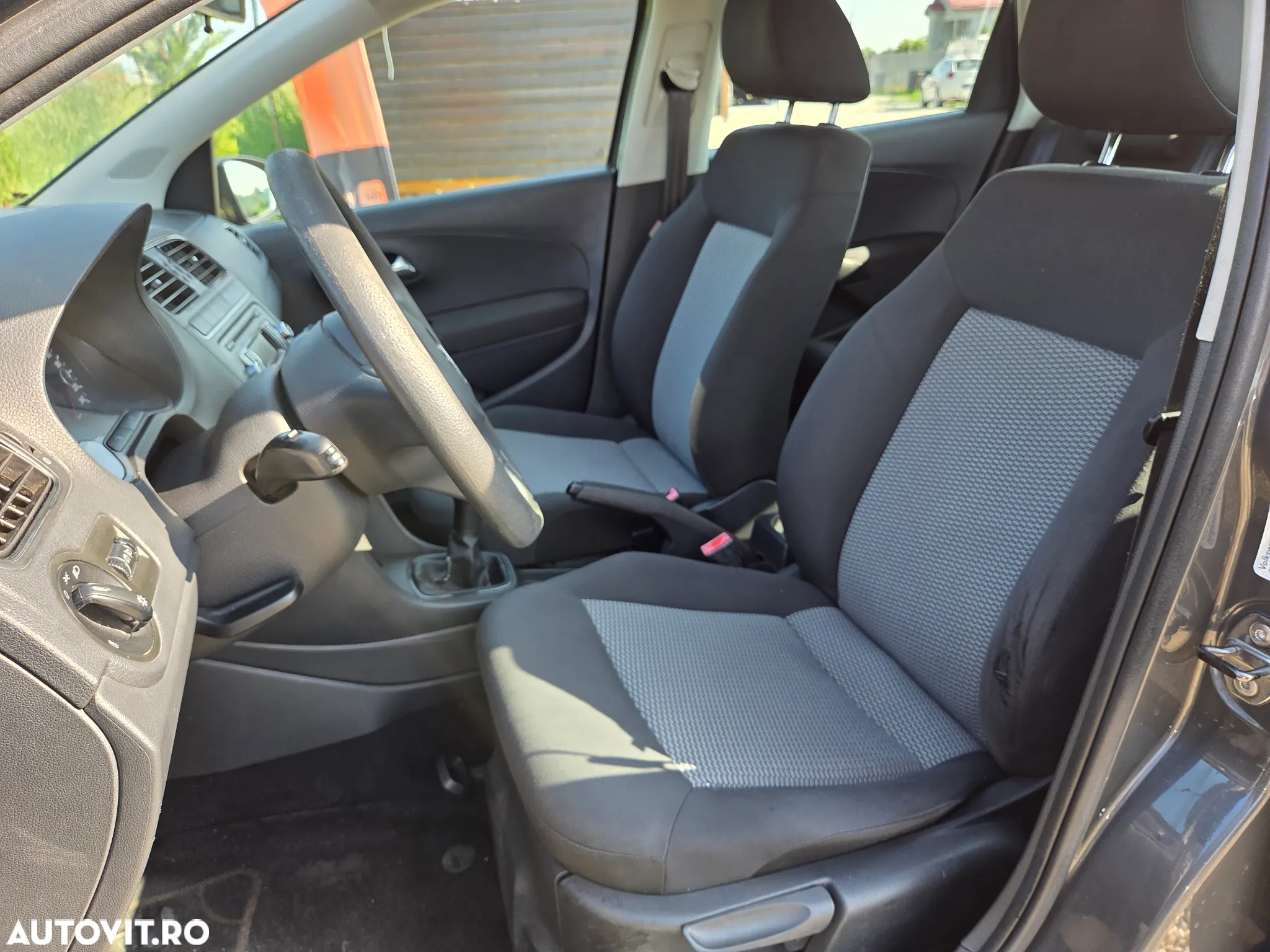 Volkswagen Polo 1.6 TDI Blue Motion Style - 11