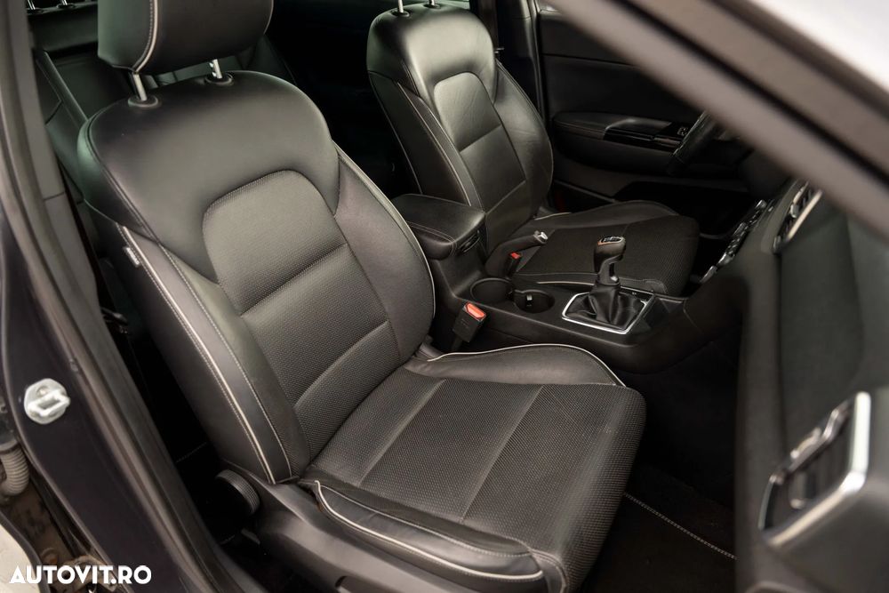 Kia Sportage 1.6 T-GDI 2WD SPIRIT - 16