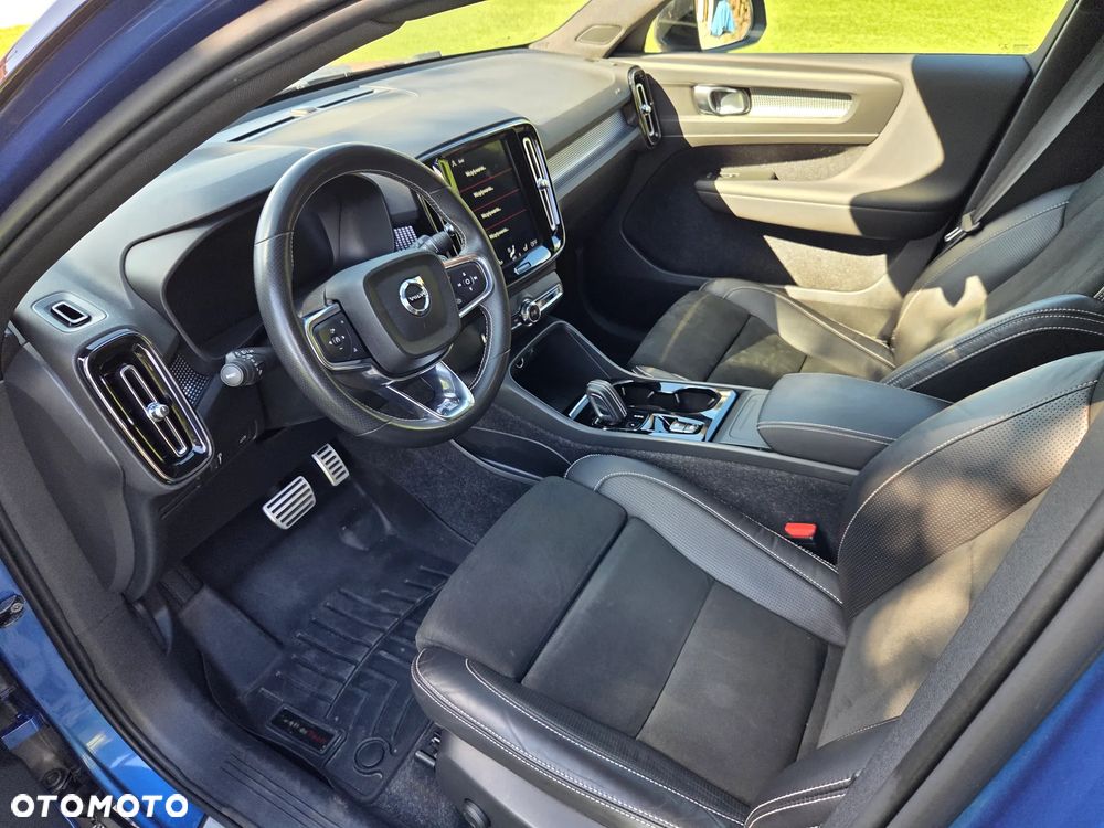 Volvo XC 40 T5 AWD R-Design - 22