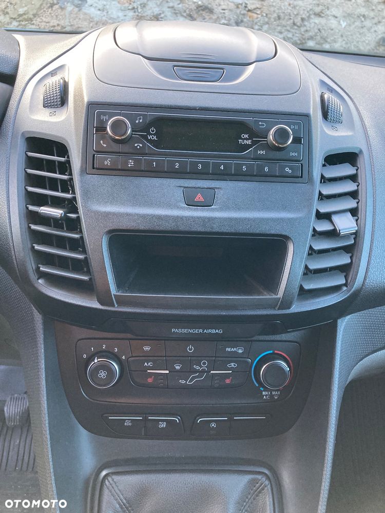 Ford Transit Connect - 18