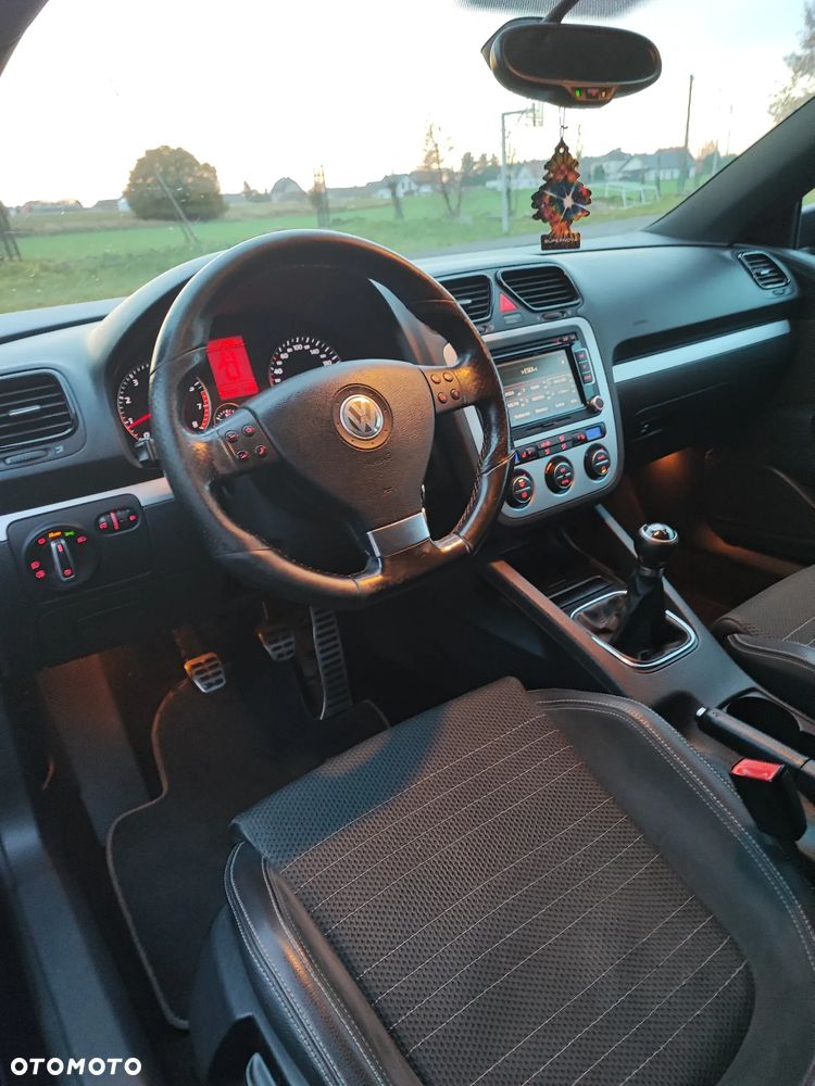 Volkswagen Scirocco 2.0 TSI - 9