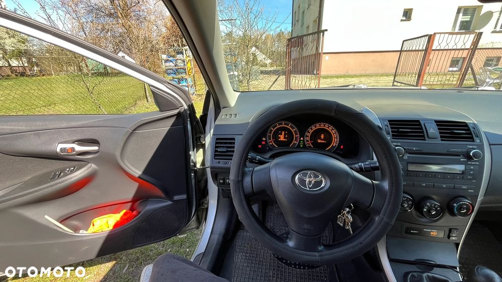 Toyota Corolla 1.4 VVT-i Terra Polaris - 8