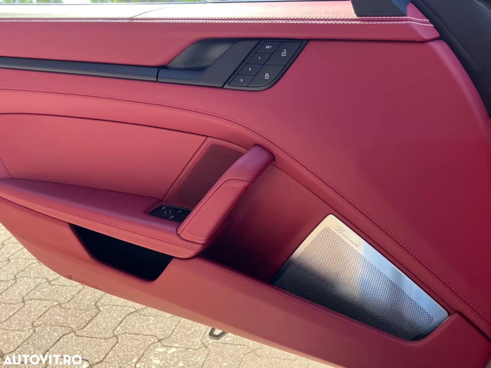 Porsche 911 Carrera Cabrio 4 GTS PDK - 12