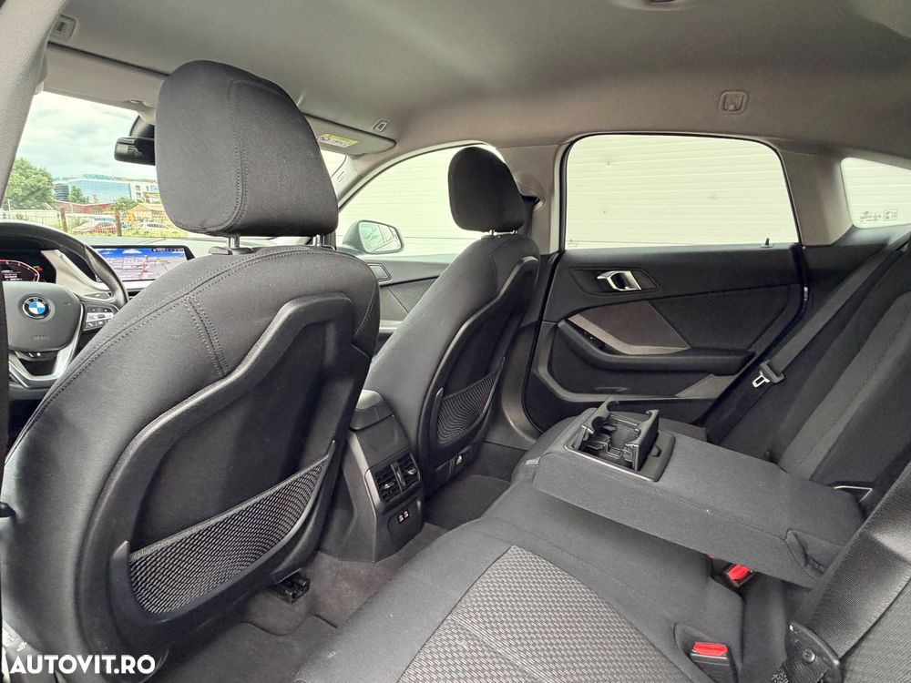 BMW Seria 2 218i Aut. - 10