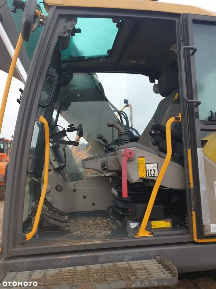Volvo ec210cl - 4