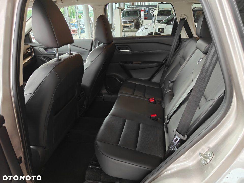 Nissan X-Trail - 12