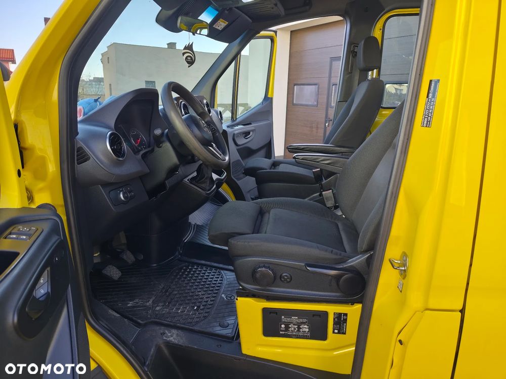 Mercedes-Benz SPRINTER 317 CDI 170KM MAXI LONG DOKA 6OSOBOWA SKRZYNIA KAMERA KLIMATRONIC NAVI COMMAND INTERNET HAK 3500 KG TEMPOMAT cały w oryginale Fotele KOMFORTY podgrzewane - 14