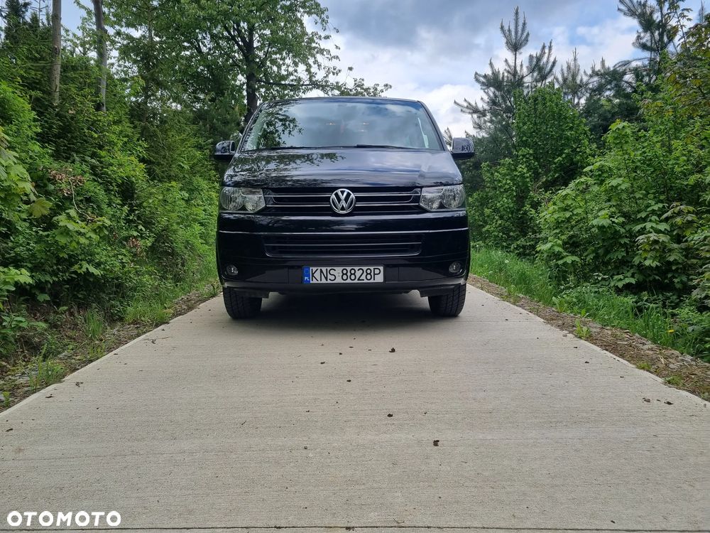 Volkswagen Caravelle - 1