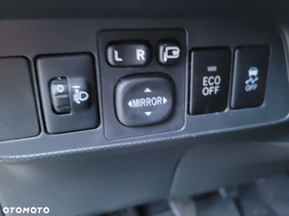 Toyota Auris 1.33 VVT-i Edition - 11