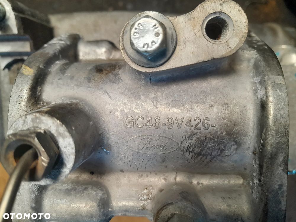 Rura łącznika cieczy/płynu chłodzącego HC46 8K556-A6 Ford F MAX 2024r. GC46-9V426 - 4