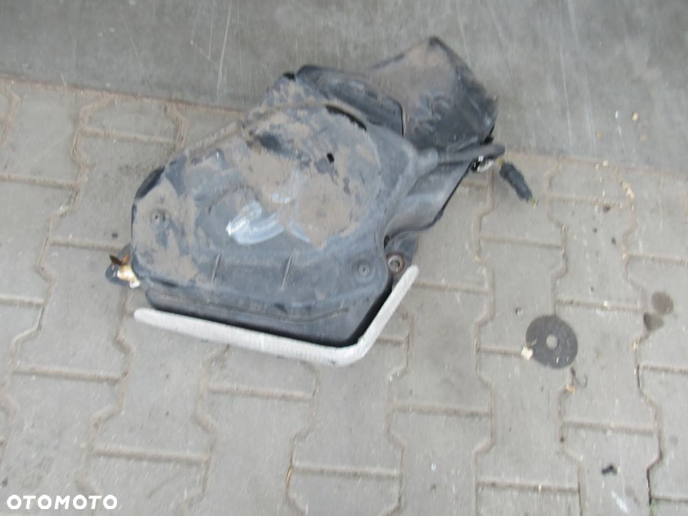 ford kuga mk3 zbiornik adblue - 4