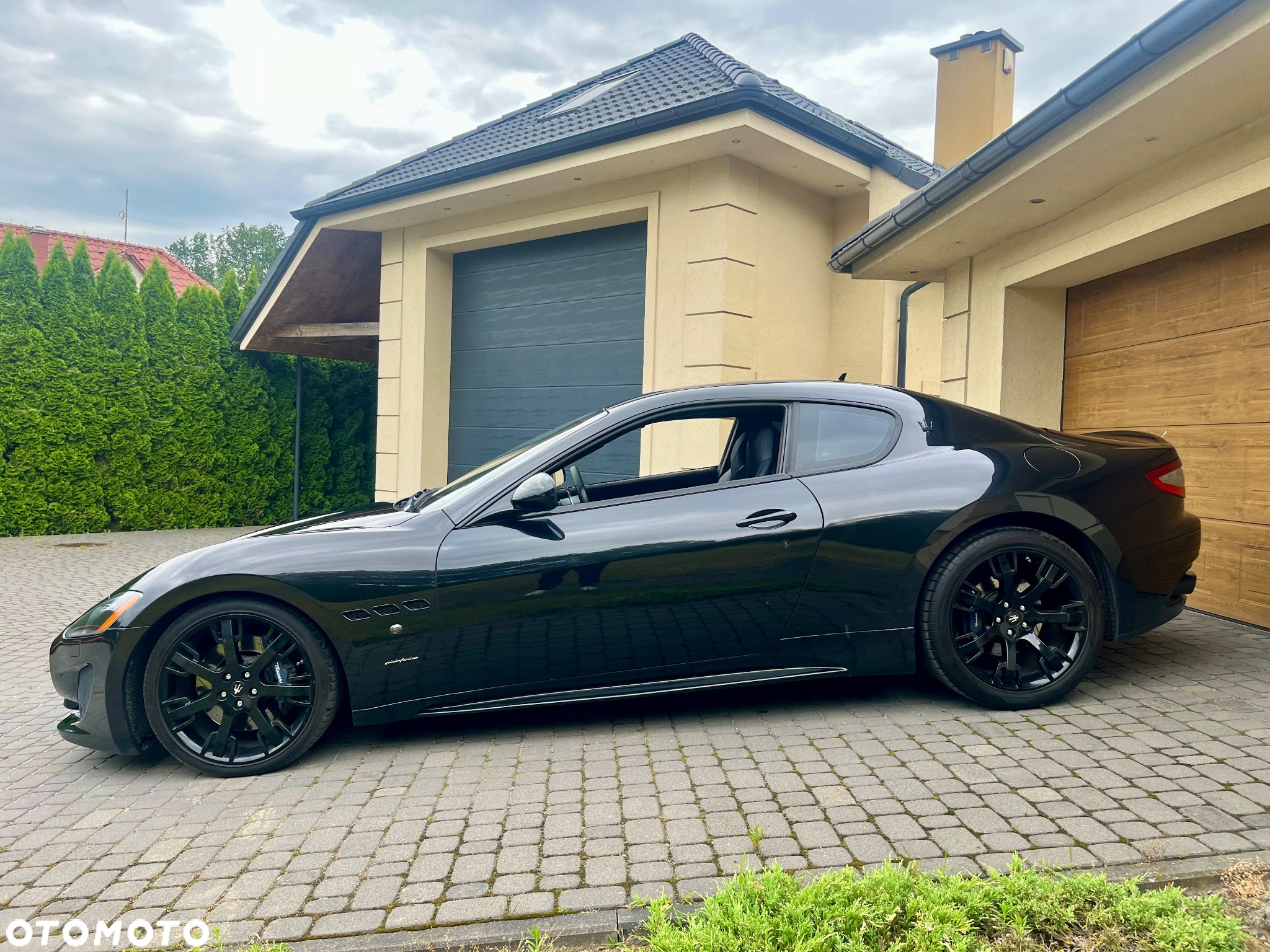 Maserati GranTurismo S Automat - 3