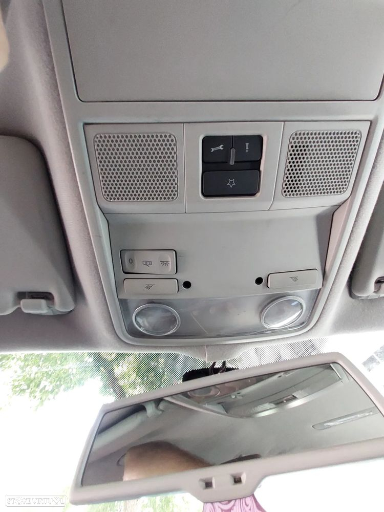 VW Passat Variant 1.6 TDI Confortline BlueMotion - 13
