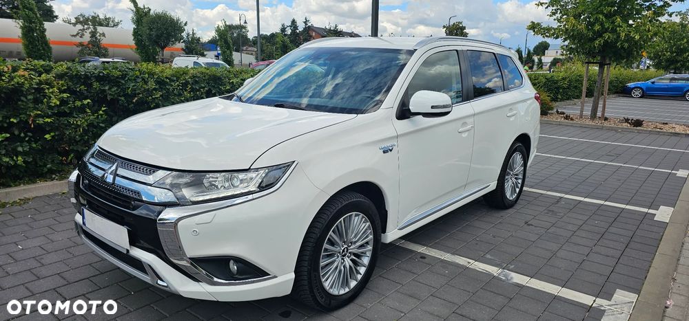 Mitsubishi Outlander Intense + - 13