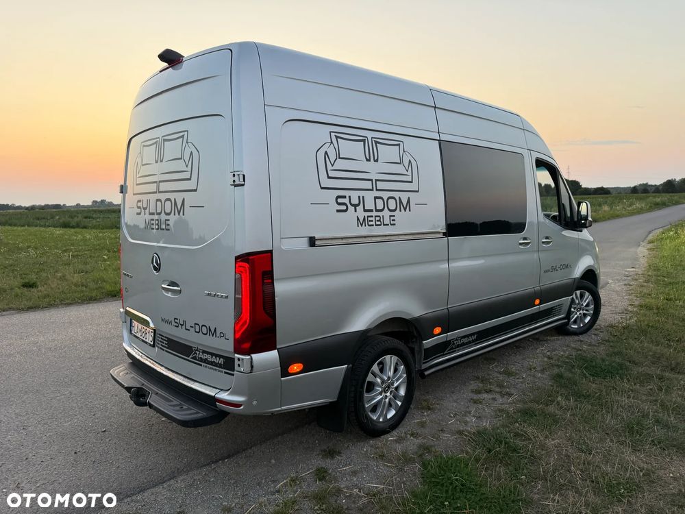 Mercedes-Benz Sprinter - 5