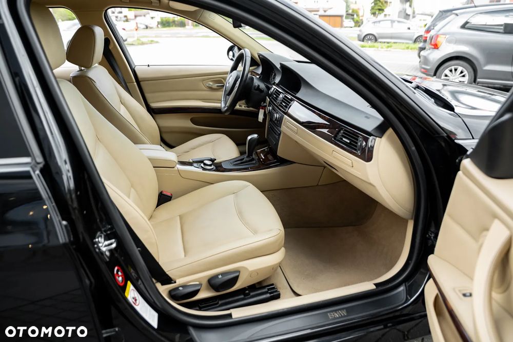 BMW Seria 3 320i Edition Lifestyle - 22