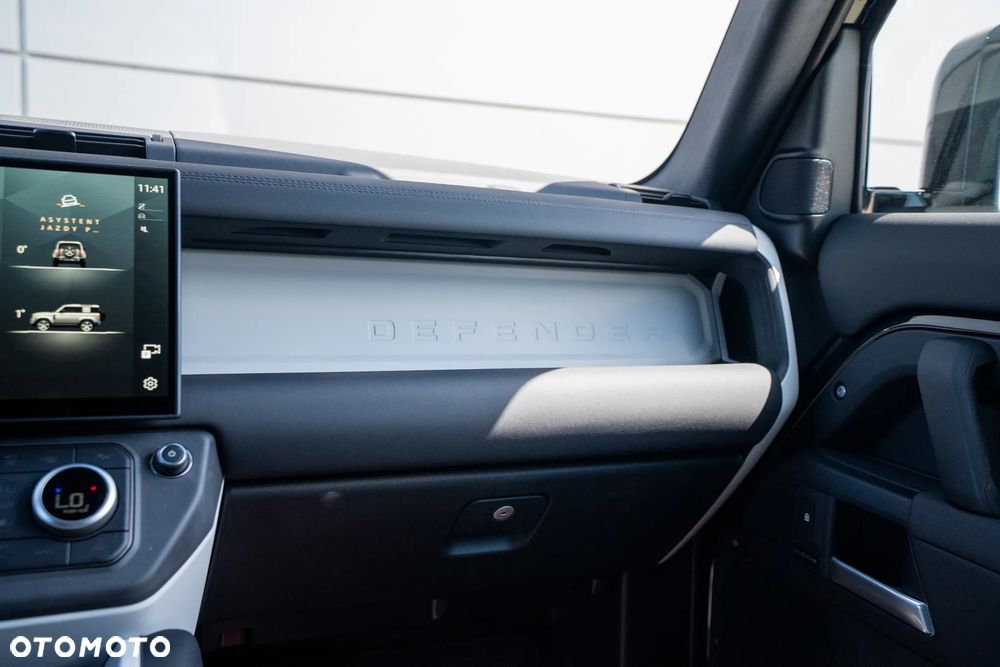 Land Rover Defender 3.0 D250 mHEV S - 17