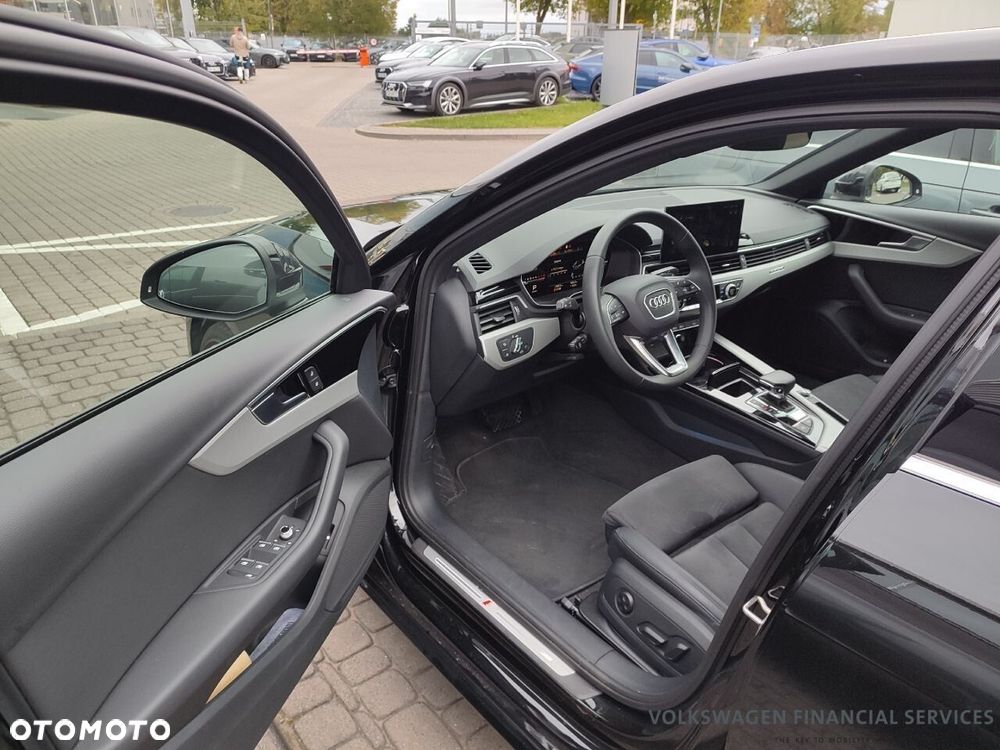 Audi A4 Limousine - 11