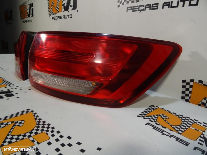 Farolim Direito Audi A4 (8W2, 8Wc, B9)  Farolins Direitos Audi A4 B9 A - 4