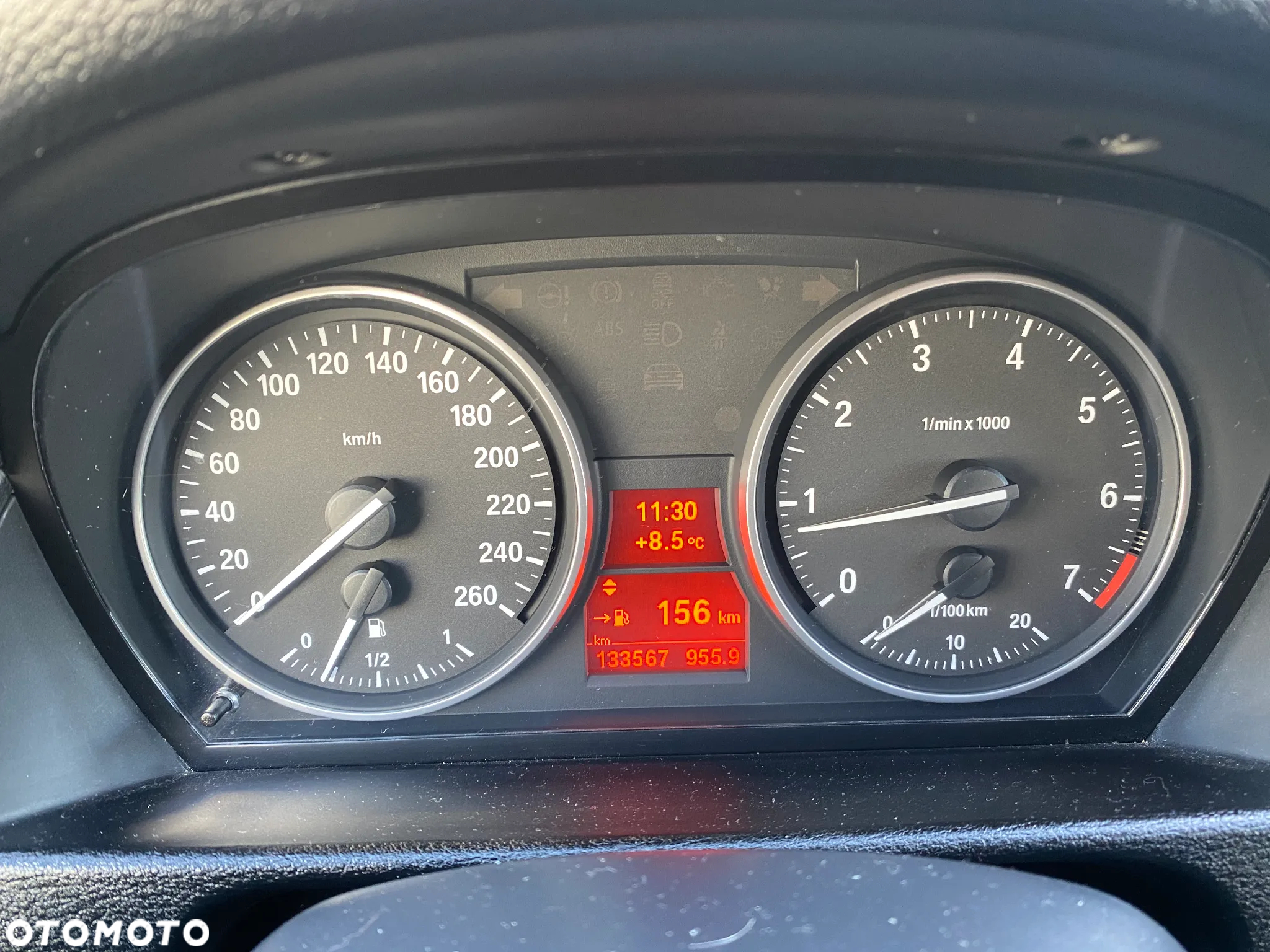 BMW X1 sDrive18i - 26