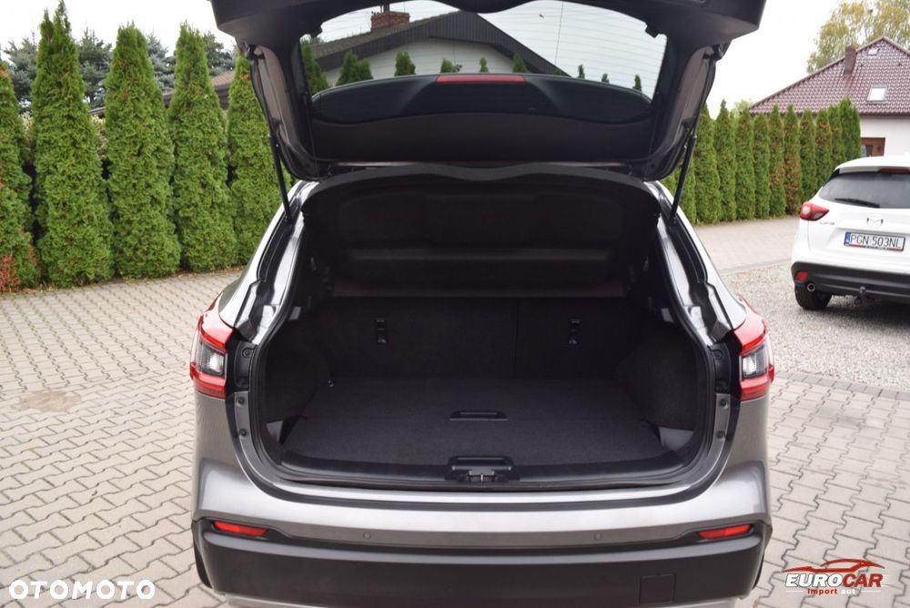 Nissan Qashqai 1.3 DIG-T DCT TEKNA - 32
