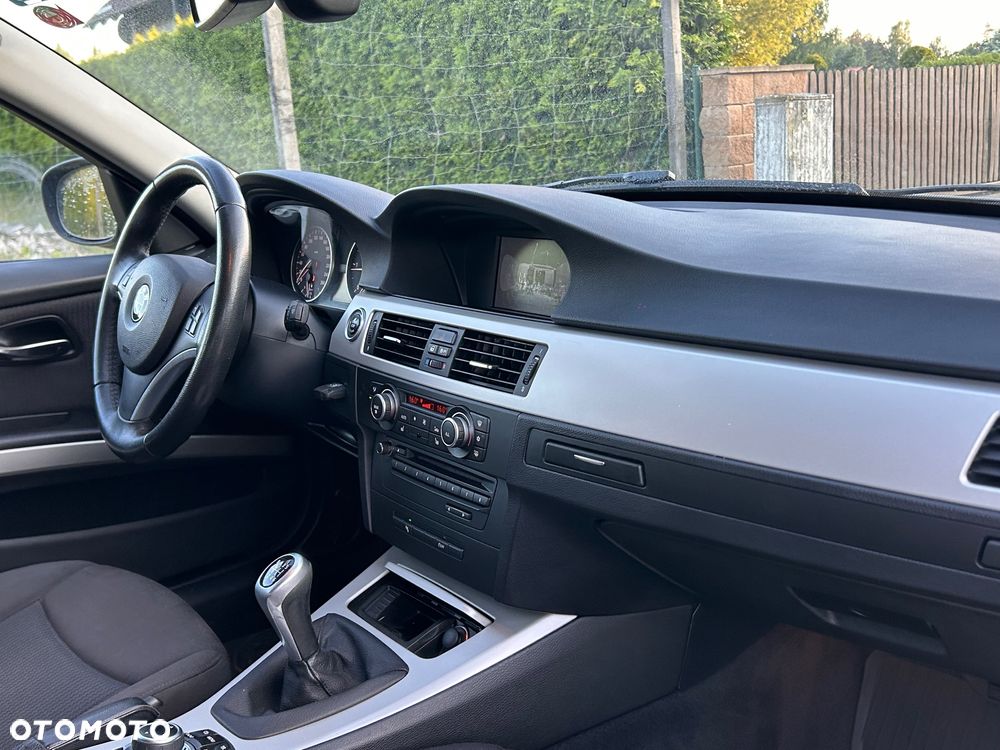 BMW Seria 3 316d Edition Luxury Line Purity - 29