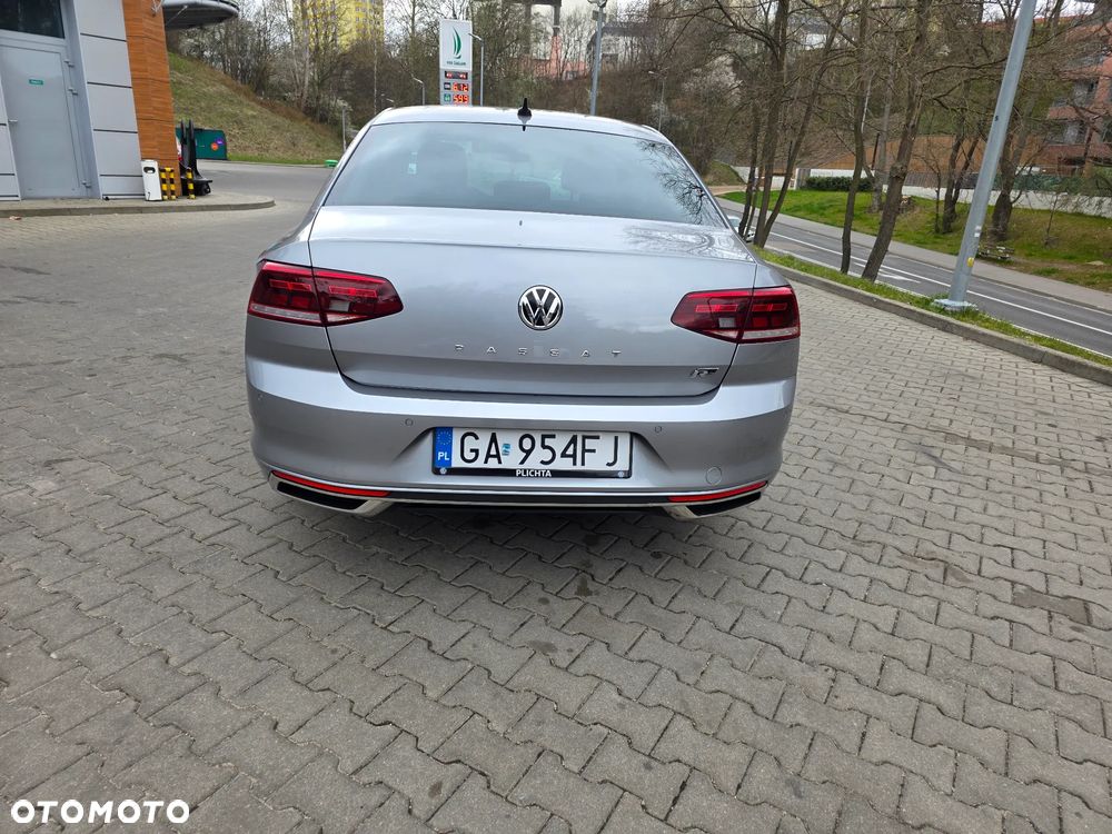 Volkswagen Passat 2.0 TSI Business DSG - 6