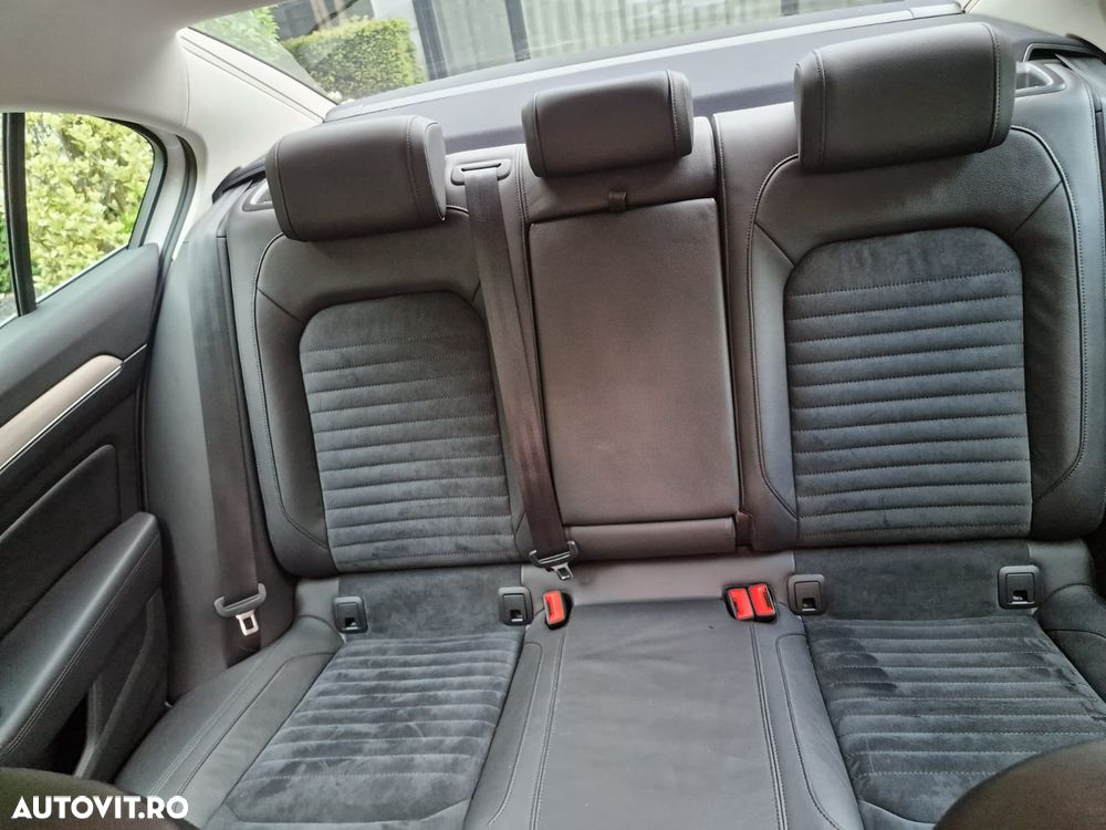 Volkswagen Passat 1.6 TDI R Executive - 12