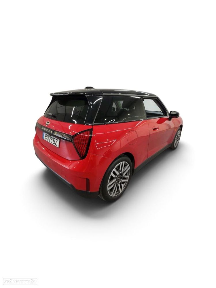 MINI 3 Portas Cooper SE Classic M - 4