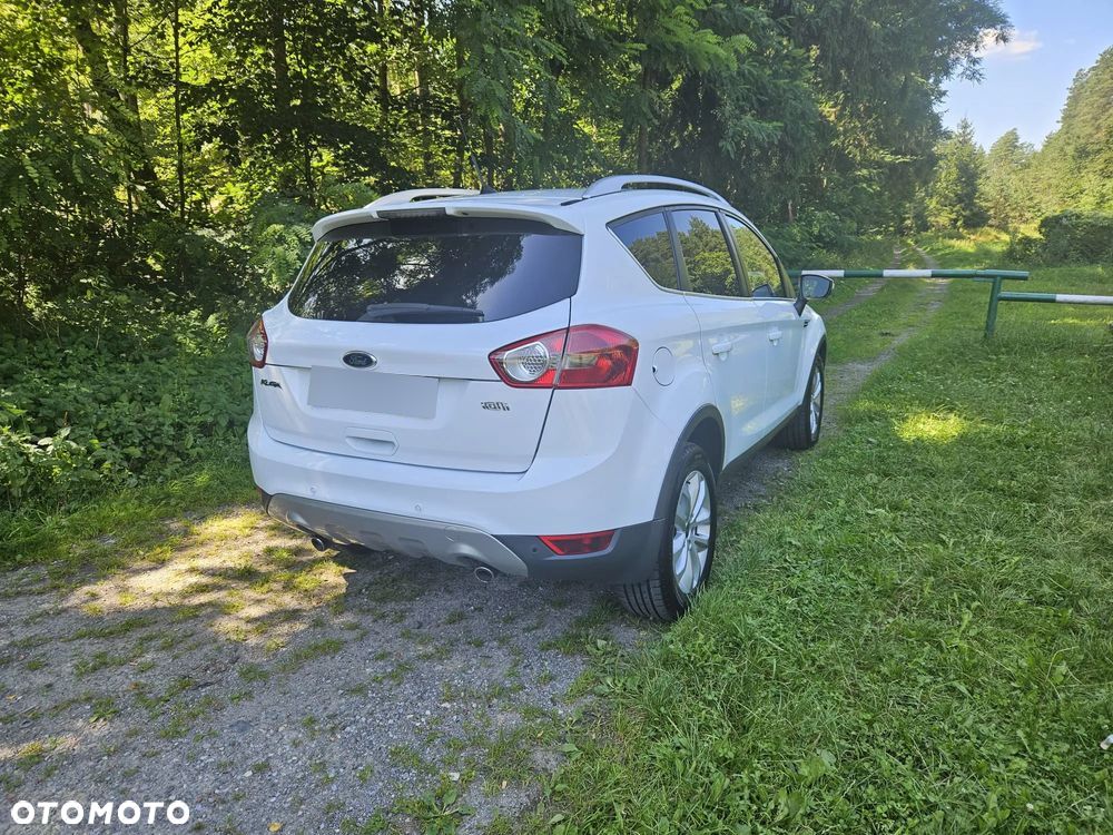 Ford Kuga - 2