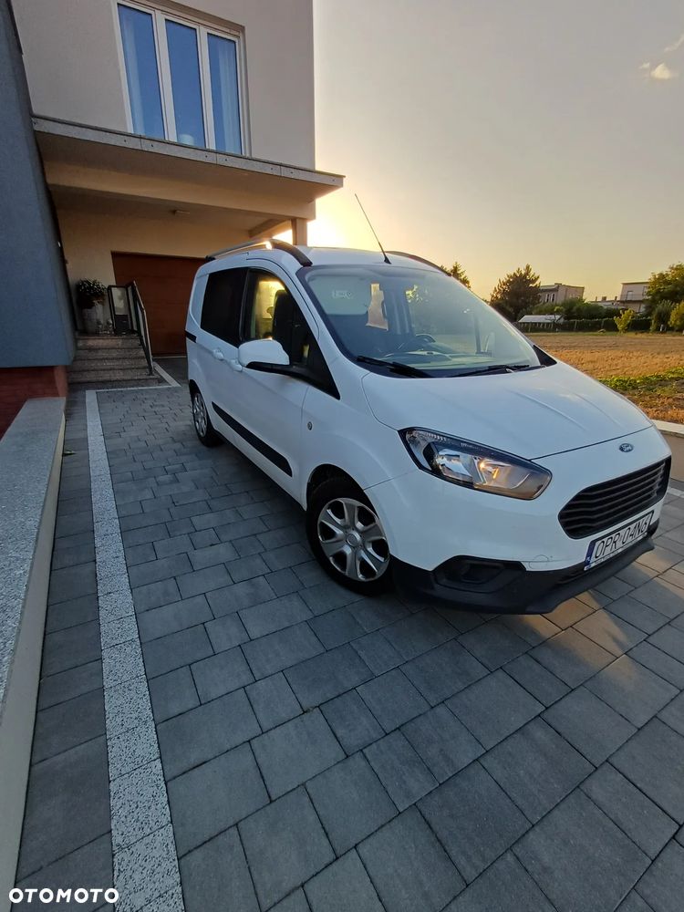 Ford Transit Courier Trend - 2