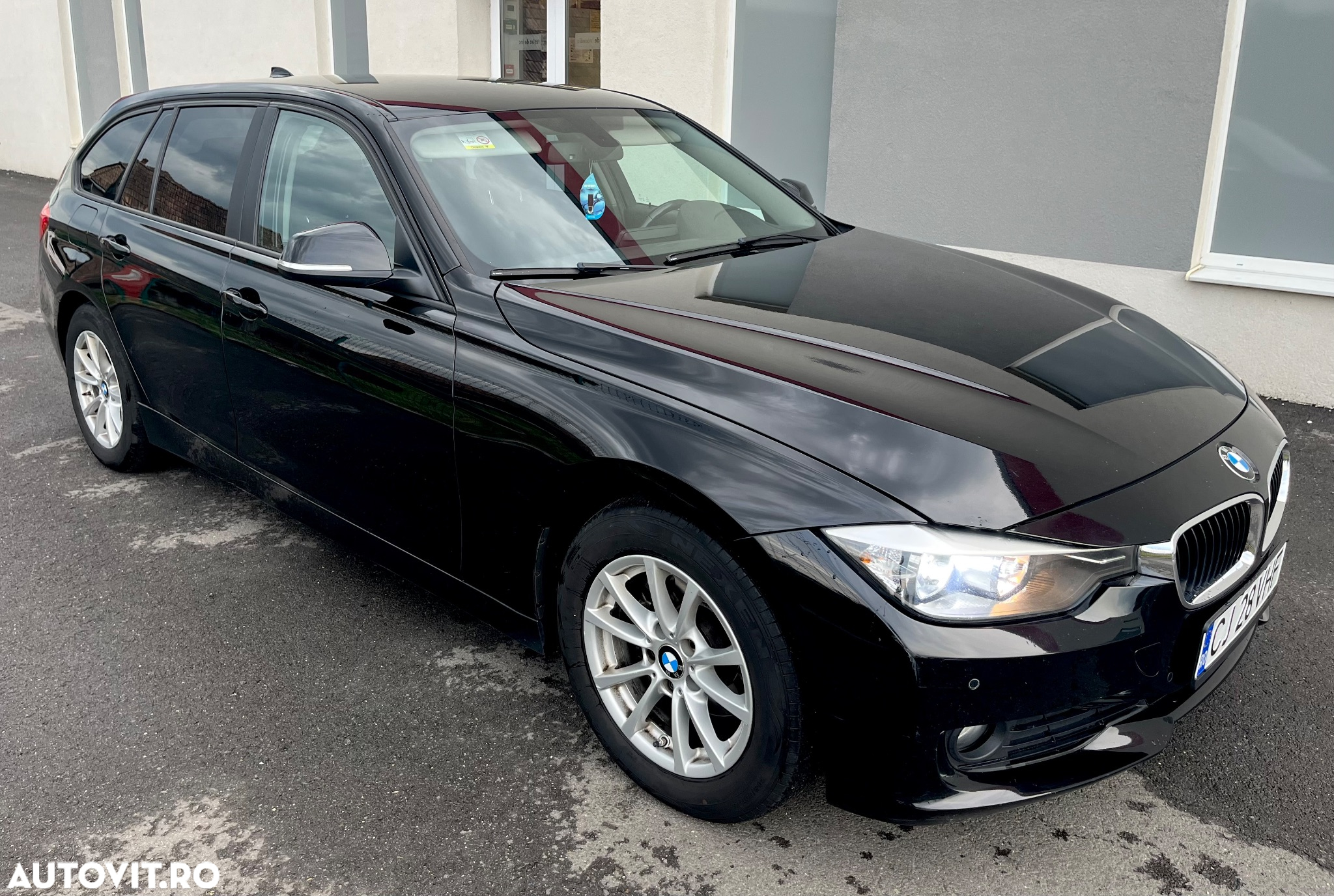 BMW Seria 3 316d Touring Aut. Advantage - 2