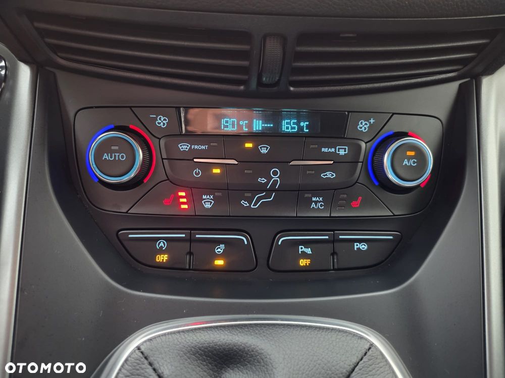 Ford Kuga 1.5 EcoBoost 2x4 Cool & Connect - 25