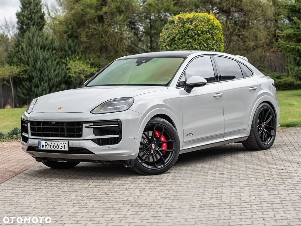 Porsche Cayenne - 2