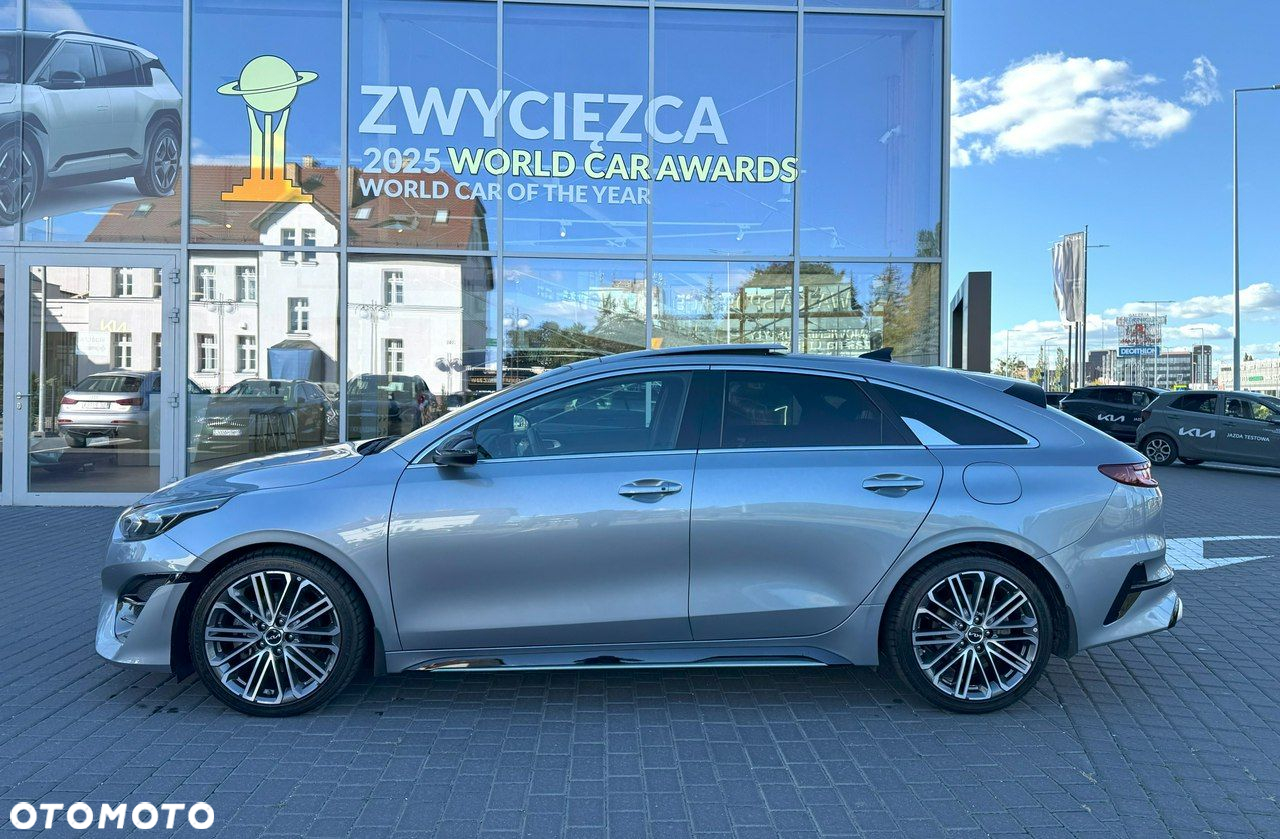 Kia ProCeed - 2
