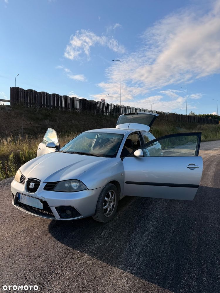 Seat Ibiza SC 1.4 16V Sport - 12