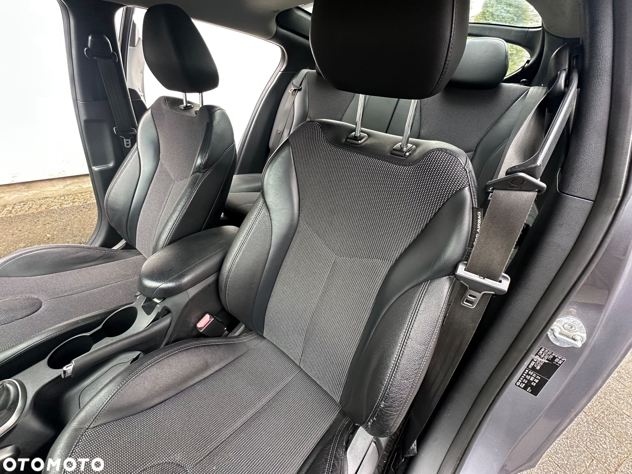 Hyundai Veloster 1.6 GDI Premium - 15