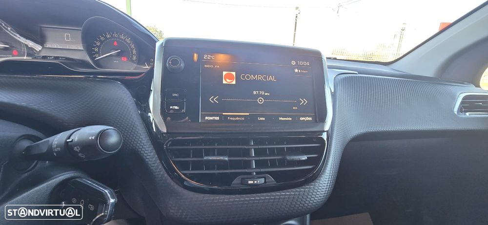 Peugeot 2008 1.2 PureTech Style - 30