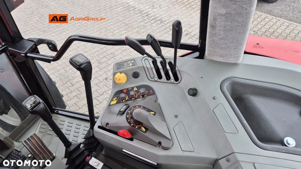 Massey Ferguson 8120 DynaShift 1996R - 11
