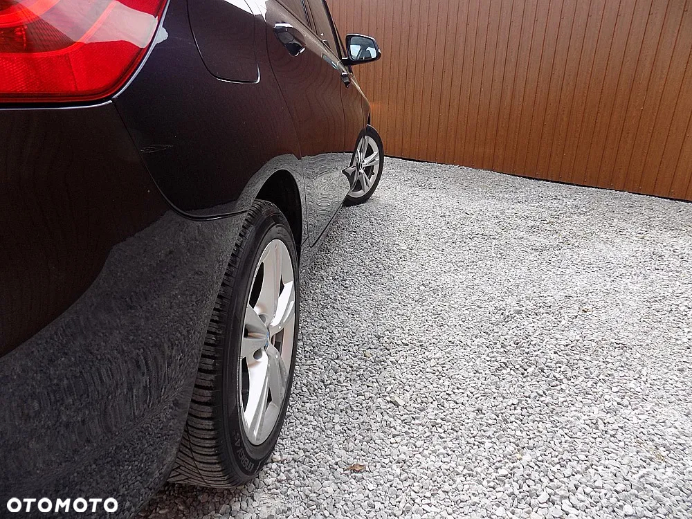 BMW Seria 2 218i Active Tourer Advantage - 24
