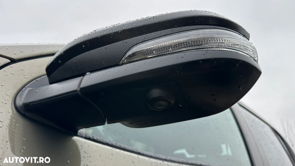 Toyota Hilux 2.8D 204CP 4x4 Double Cab AT Invincible Color Edition - 12