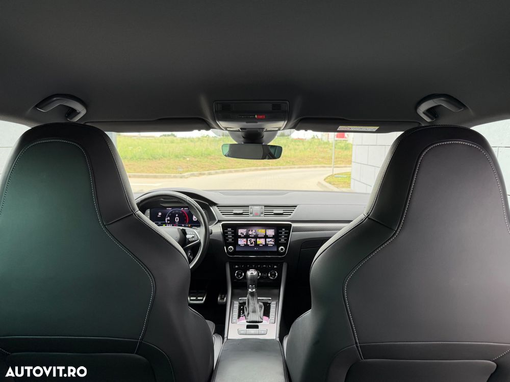 Skoda Superb 2.0 TDI DSG Sportline - 14