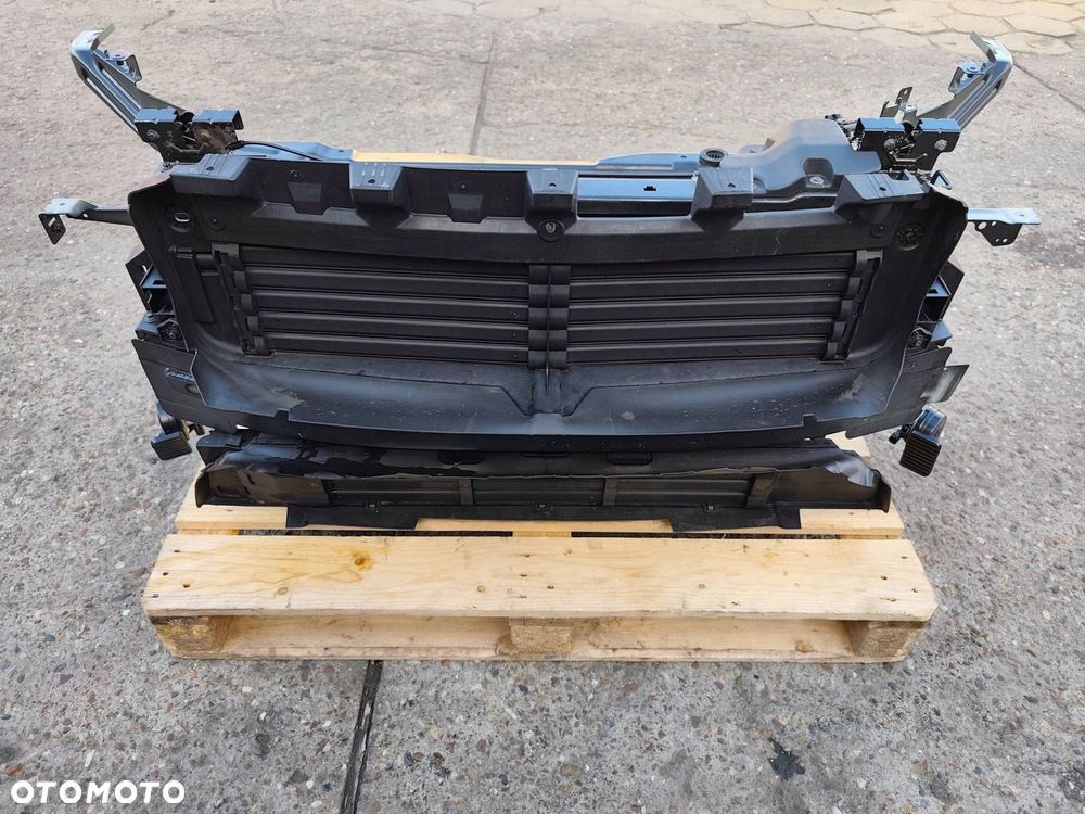 VOLVO XC40 PAS PRZEDNI CHŁODNICE HYBRID HYBRYDA KOMPLET - 1
