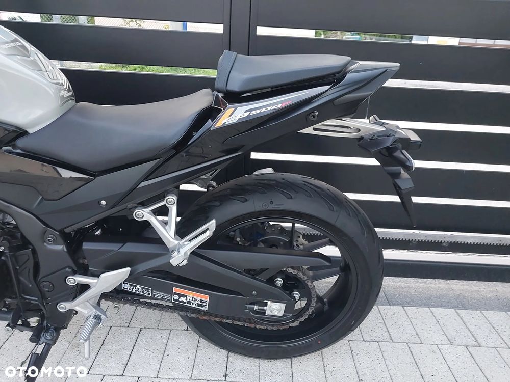 Honda CB - 8